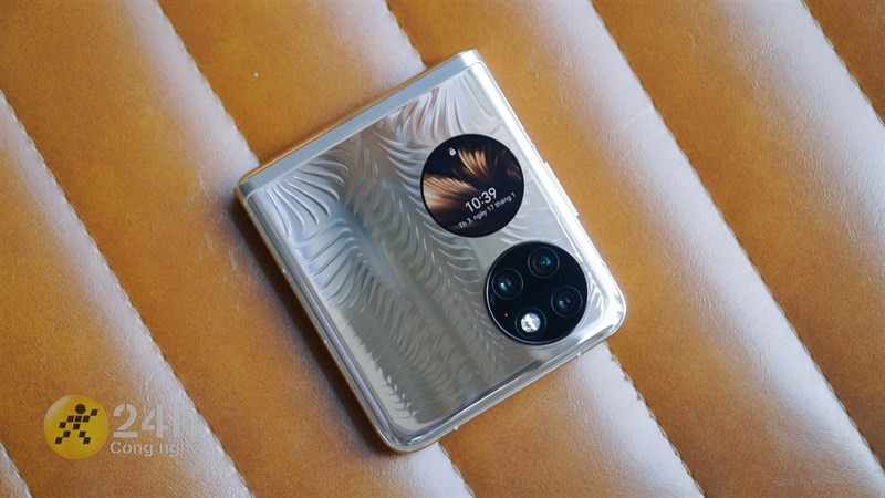 Trên tay Huawei P50 Pocket tại Việt Nam: Thiết kế sang trọng, Snapdragon 888 vẫn mạnh, camera 40 MP xịn sò